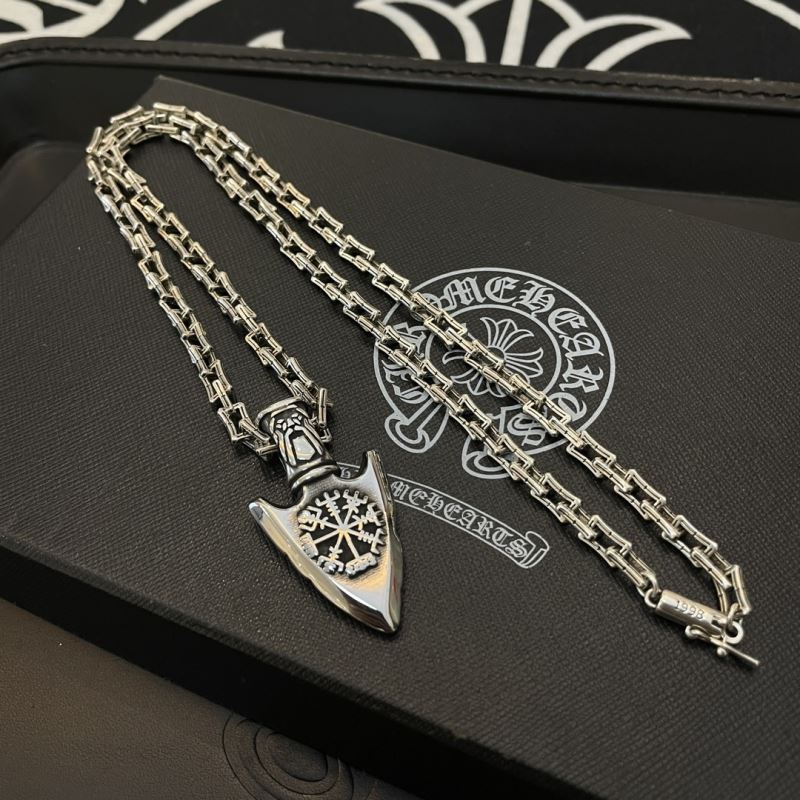 Ch*0me He**ts necklaces